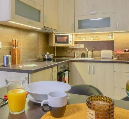 Apartment Lelle Marine Malna Apartman *